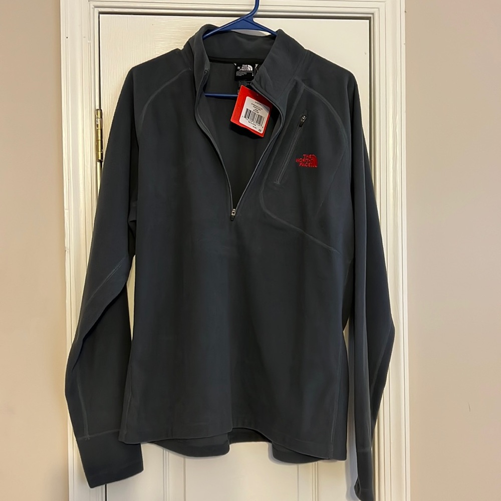Men’s The North Face pullover